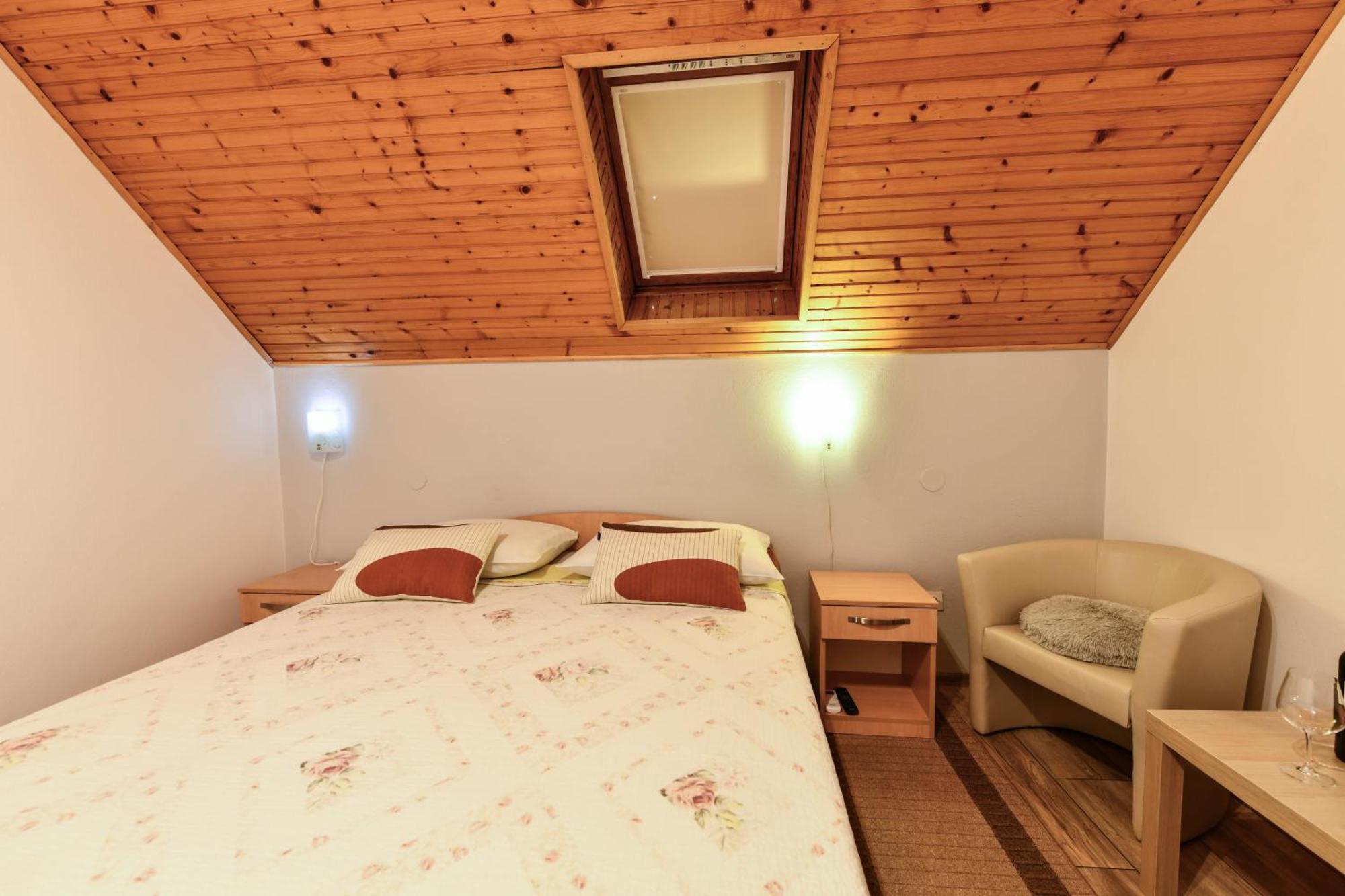 Apartment & Rooms Luketic Rastovača Екстериор снимка