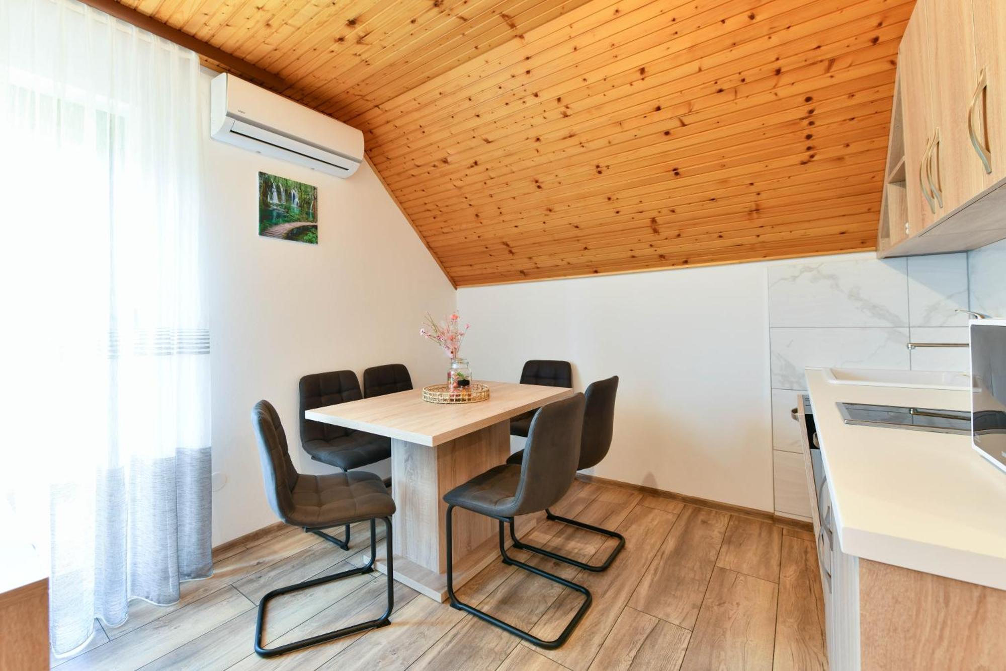 Apartment & Rooms Luketic Rastovača Екстериор снимка