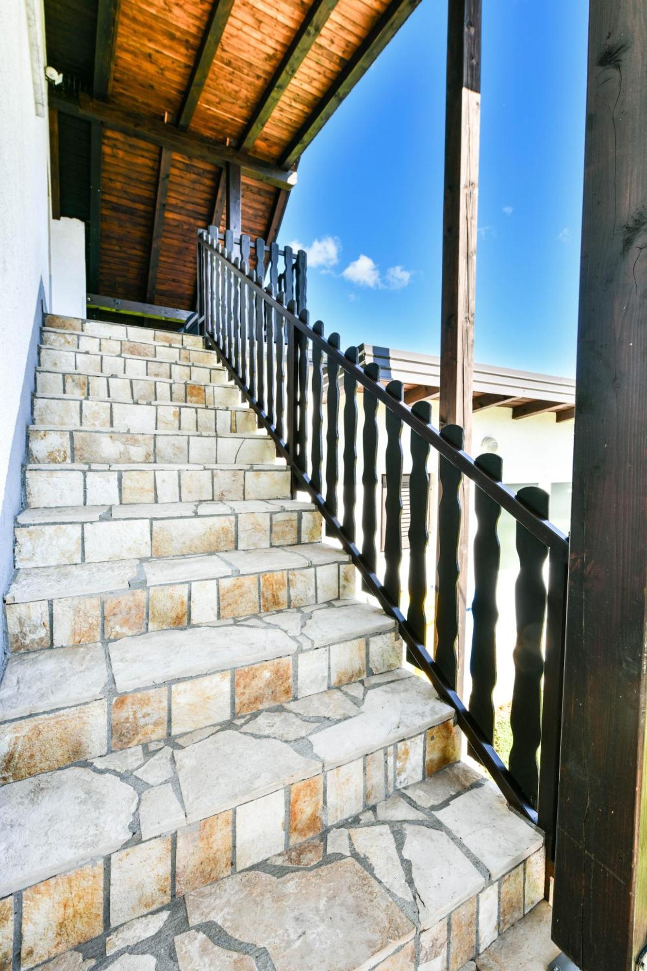 Apartment & Rooms Luketic Rastovača Екстериор снимка