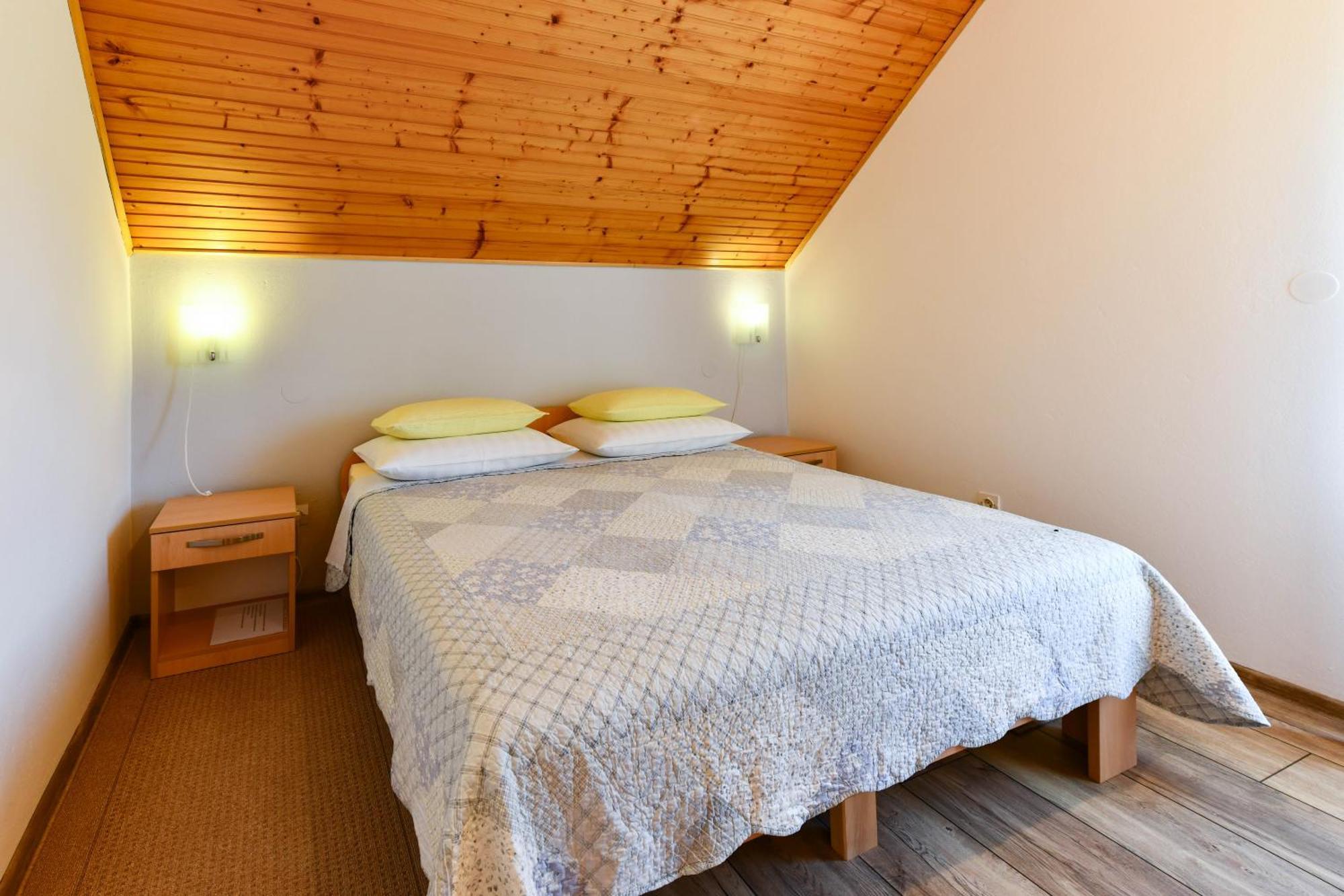 Apartment & Rooms Luketic Rastovača Екстериор снимка